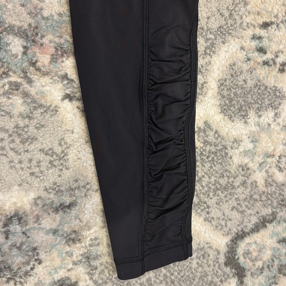 Lululemon Black Speed Tight Leggings - Picture 9 of 13